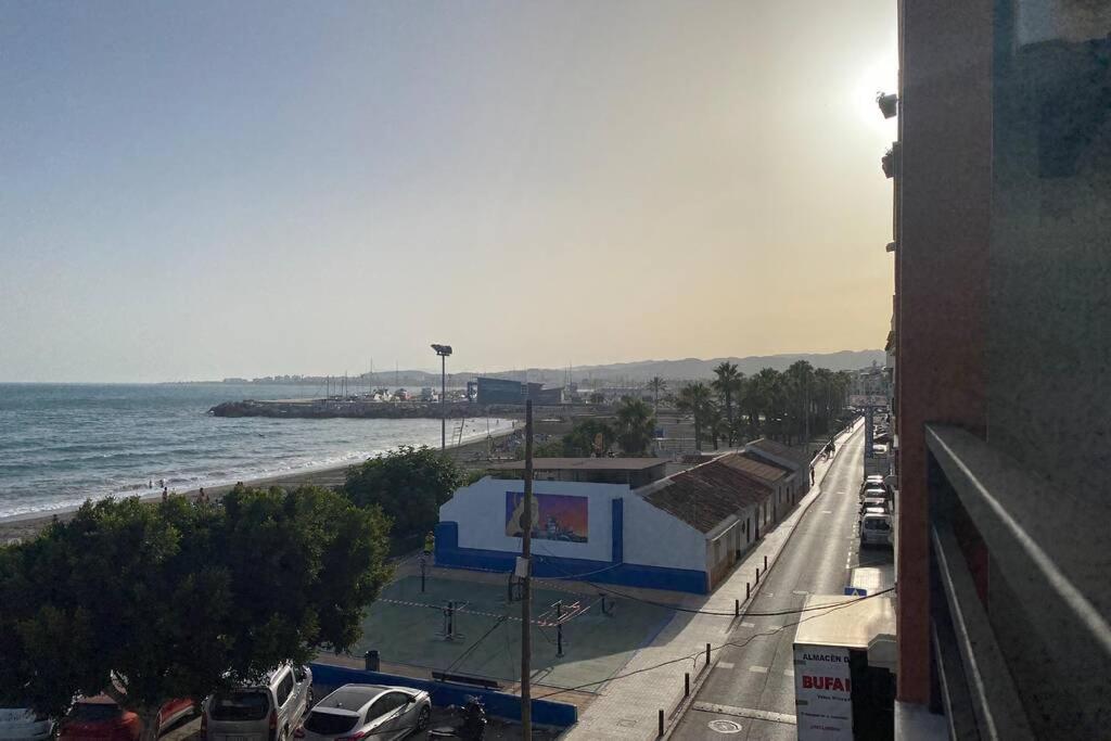 Maravilloso Apartamento En Primera Linea De Playa Con Vistas Al Mar En Caleta De Velez 2 D Esterno foto