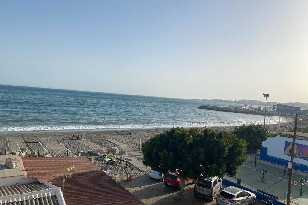 Maravilloso Apartamento En Primera Linea De Playa Con Vistas Al Mar En Caleta De Velez 2 D Esterno foto