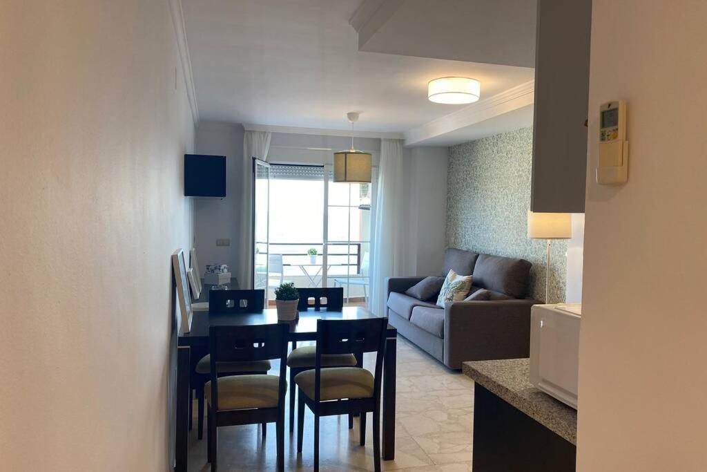 Maravilloso Apartamento En Primera Linea De Playa Con Vistas Al Mar En Caleta De Velez 2 D Esterno foto