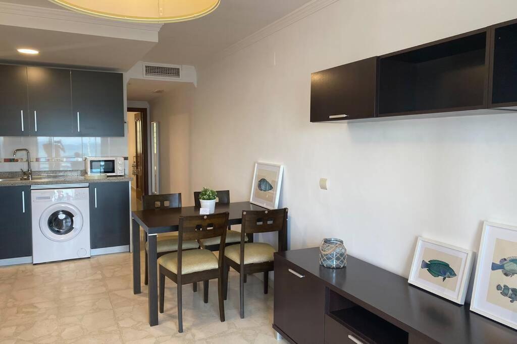 Maravilloso Apartamento En Primera Linea De Playa Con Vistas Al Mar En Caleta De Velez 2 D Esterno foto