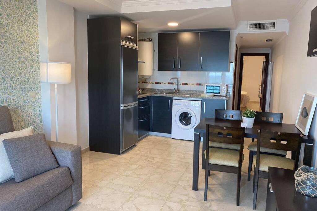 Maravilloso Apartamento En Primera Linea De Playa Con Vistas Al Mar En Caleta De Velez 2 D Esterno foto