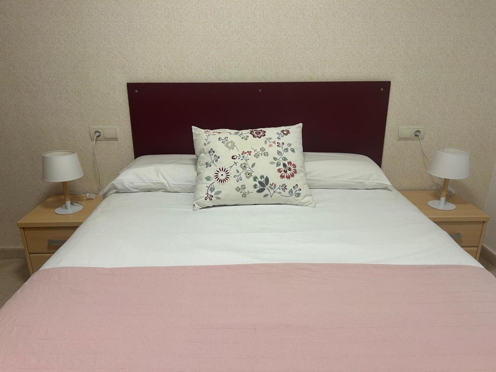 Maravilloso Apartamento En Primera Linea De Playa Con Vistas Al Mar En Caleta De Velez 2 D Esterno foto
